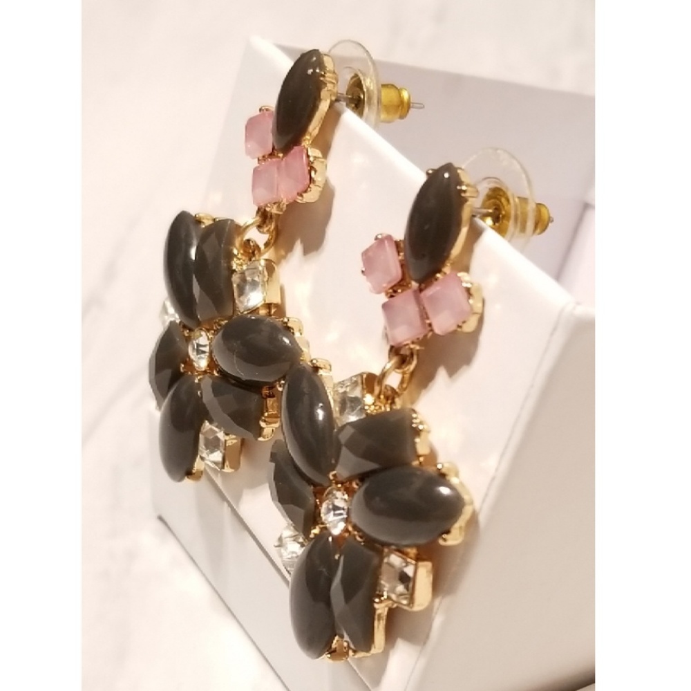 New Rhinestone Earrings - Picture 2 of 4